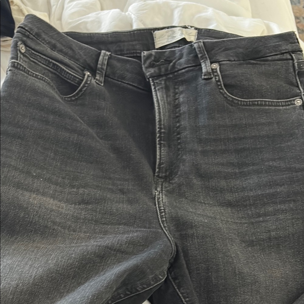 We The Free Black Skinny Jeans with Vintage Distressed Look